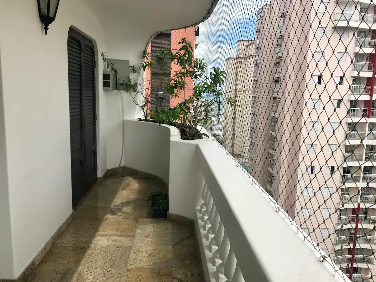 Amplo apartamento, clean, ventilado, impecável.  Compartilhar  Salvar